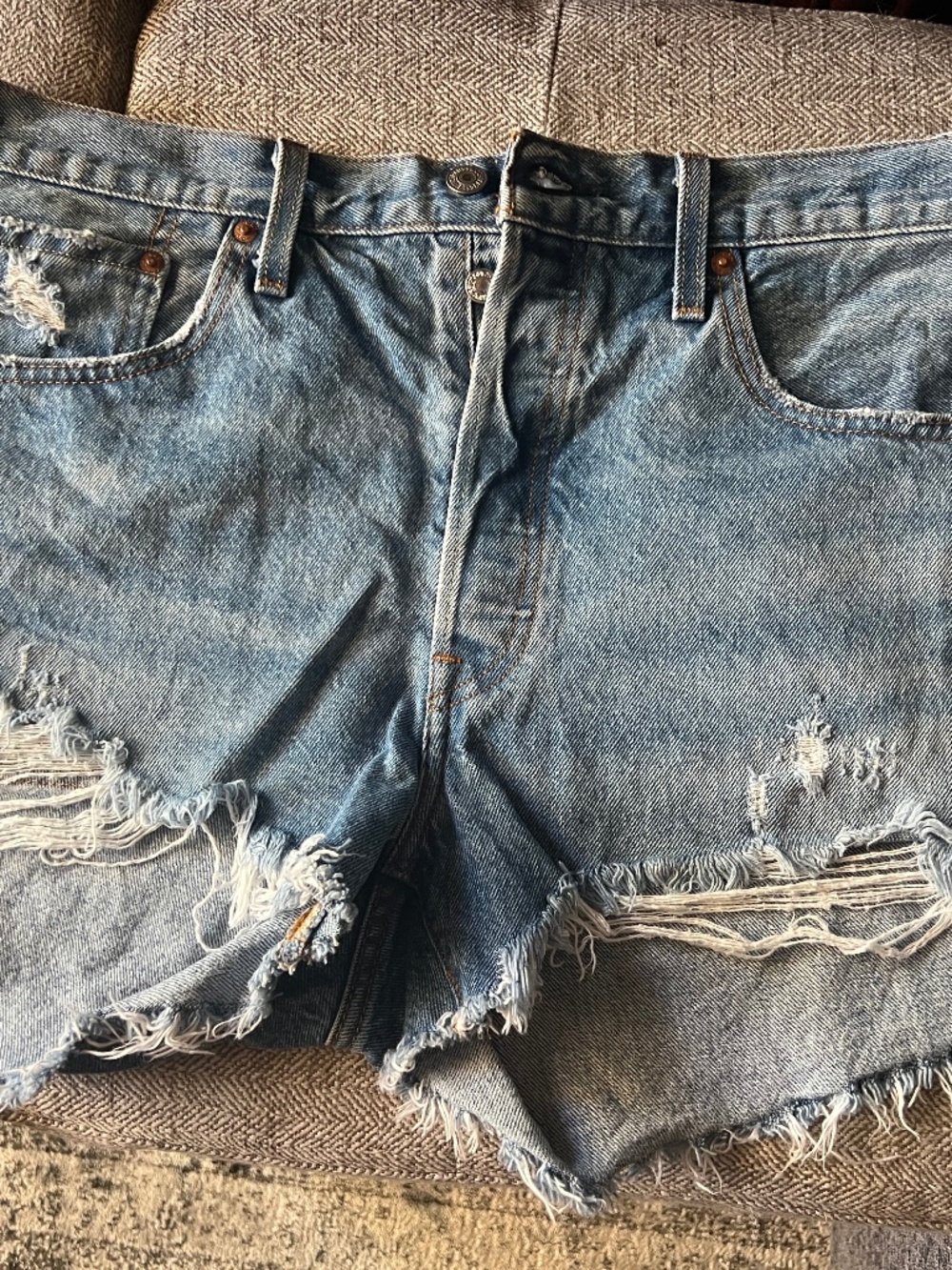 Levi Strauss & Co. 501 Jean Shorts. Size W32.